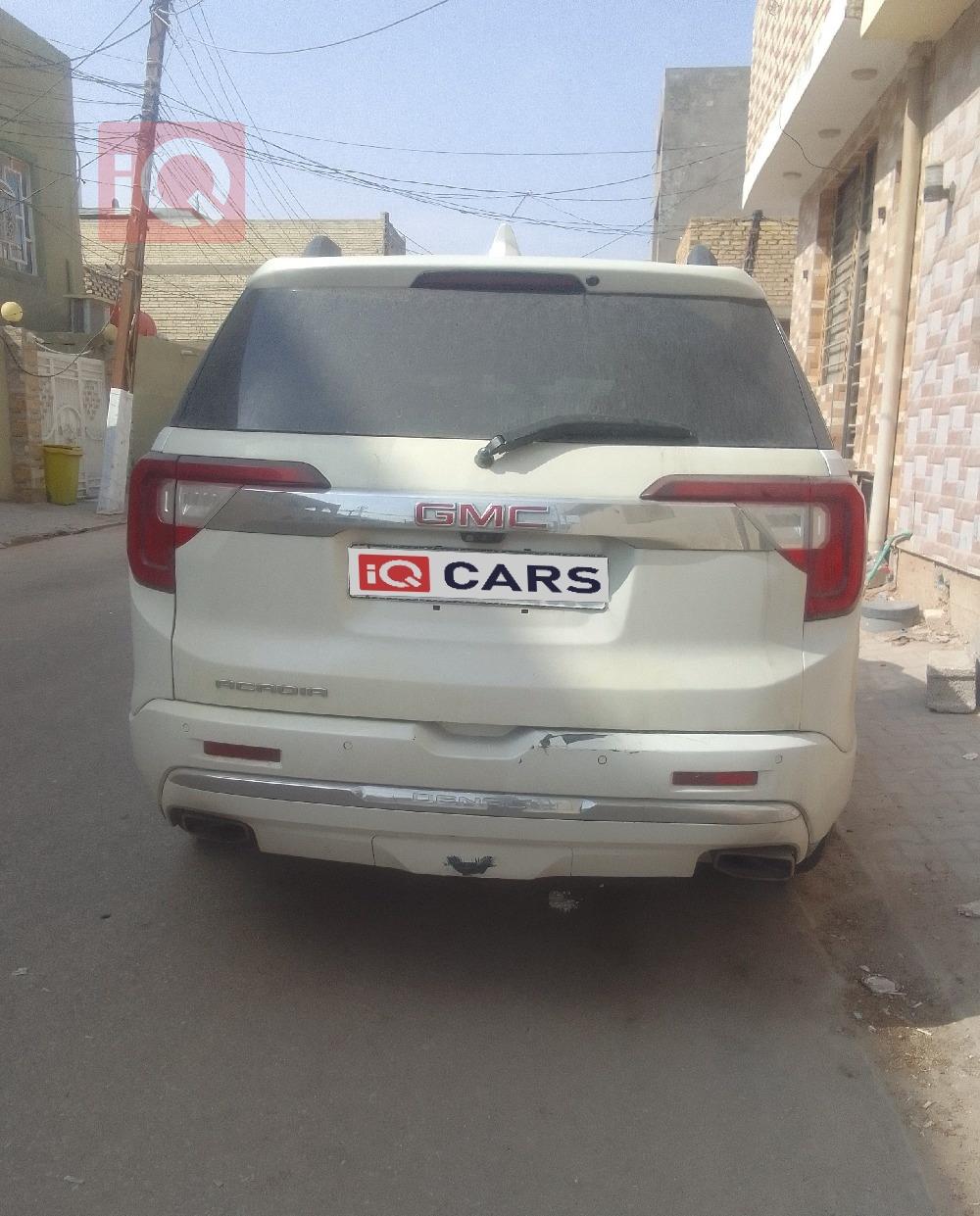 جي ام سي اكاديا